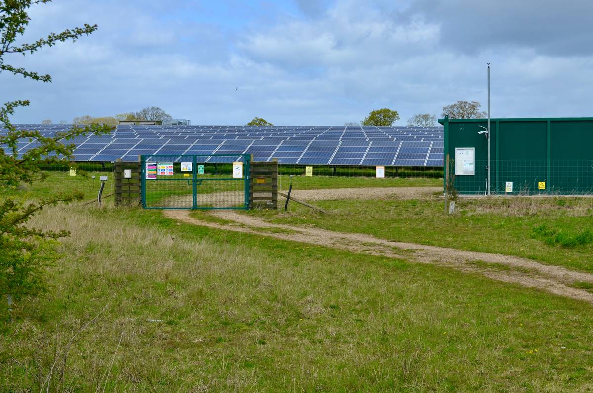 String Inverter and Central Inverter: 7 Proven Ways to Avoid Costly Solar Mistakes